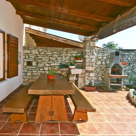 Holiday Istrian House Valter 別荘 Orihi